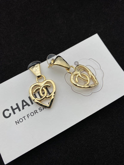 Temperament Heart Hollow Earrings