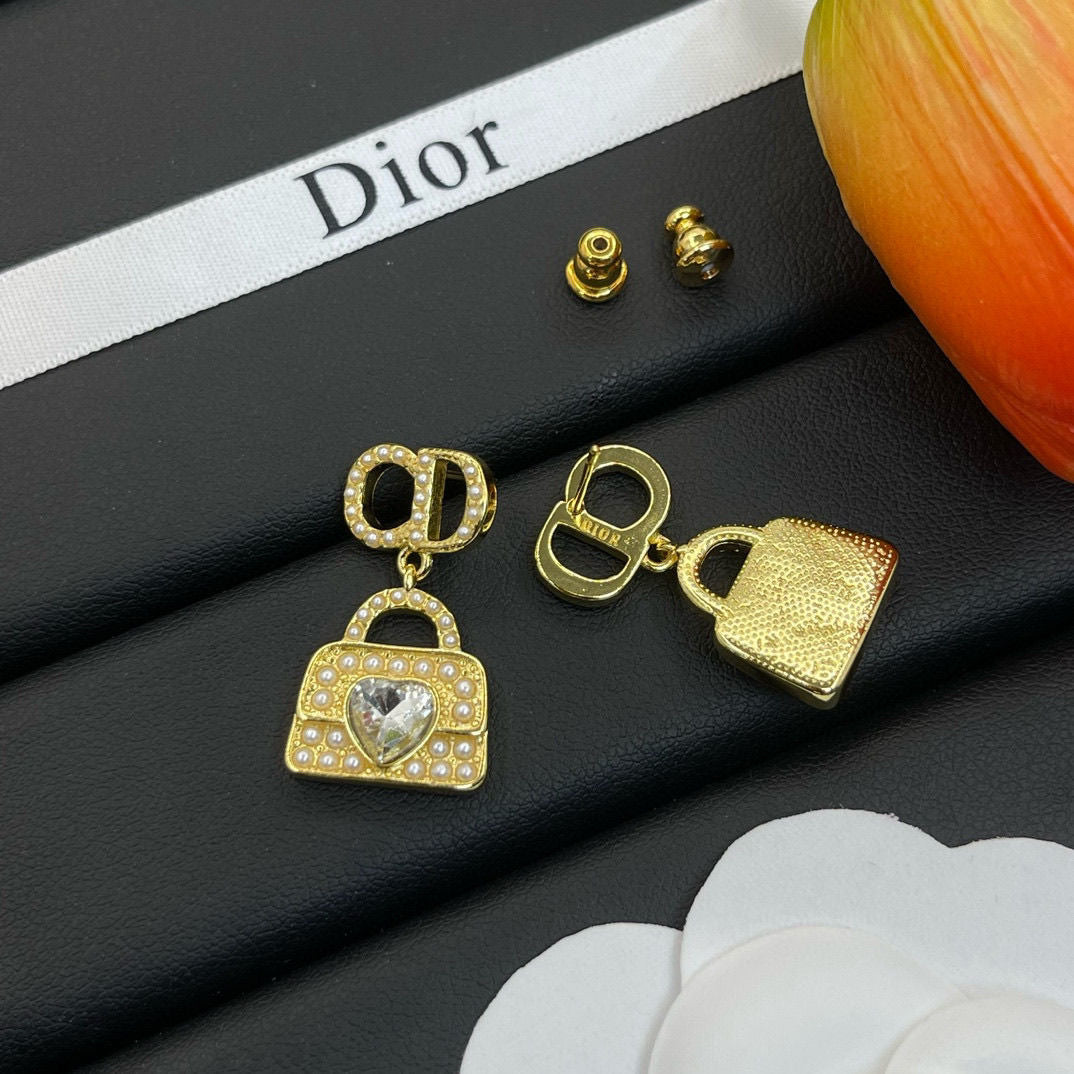 Fashionable Rhinestone Bag Pendant Earrings