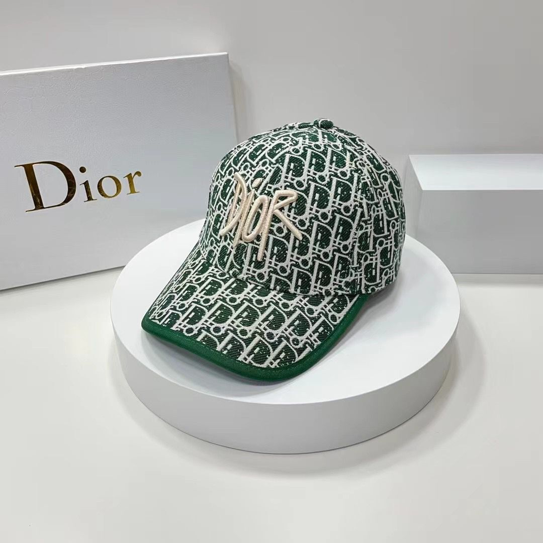 D Letter Embroidery Baseball Cap