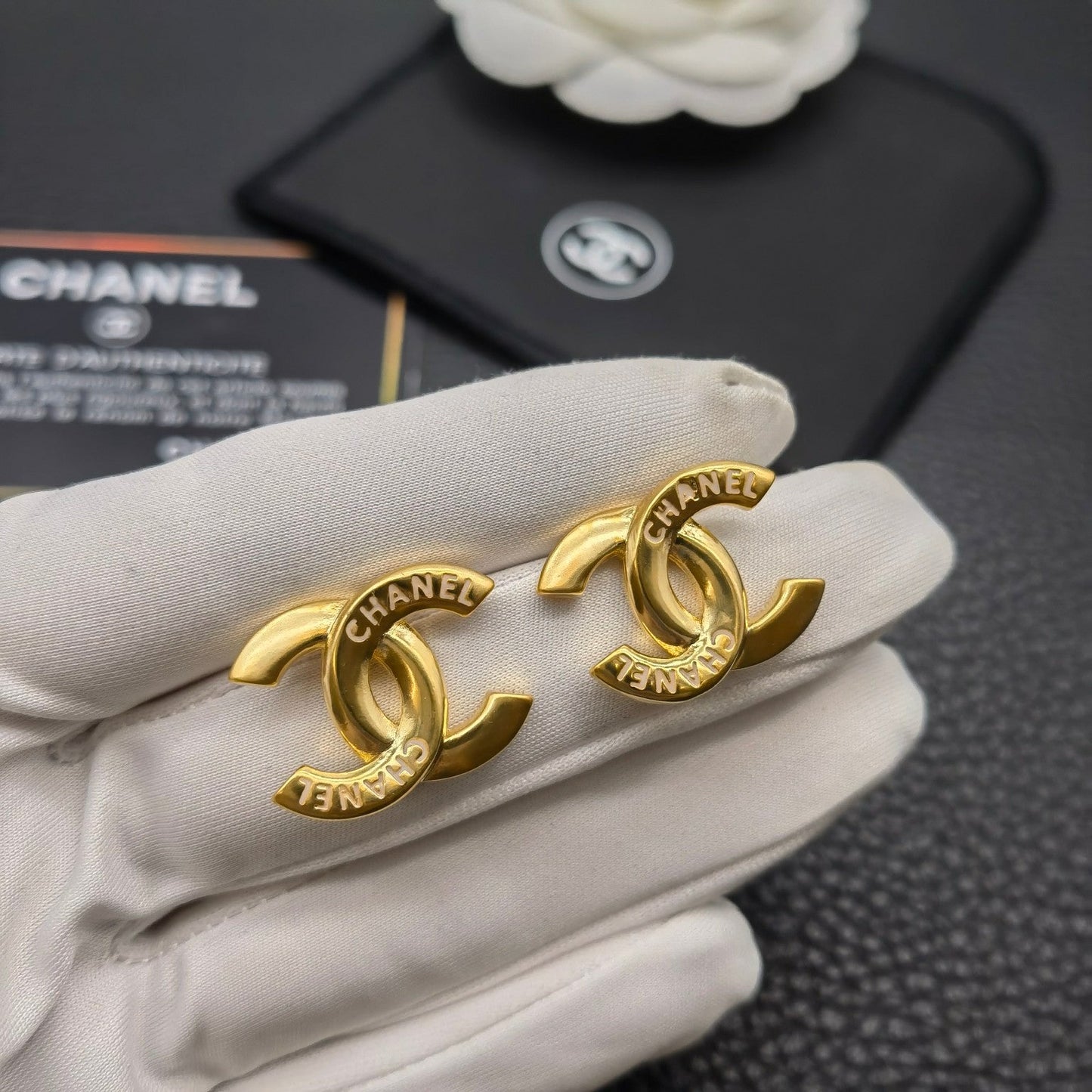 Temperament Gold Letter Stud Earrings