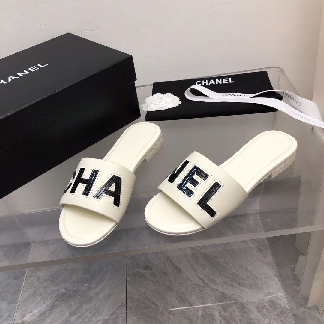 Color Block Alphabet Leather Slippers