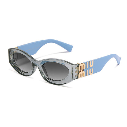 Retro cat-eye sunglasses