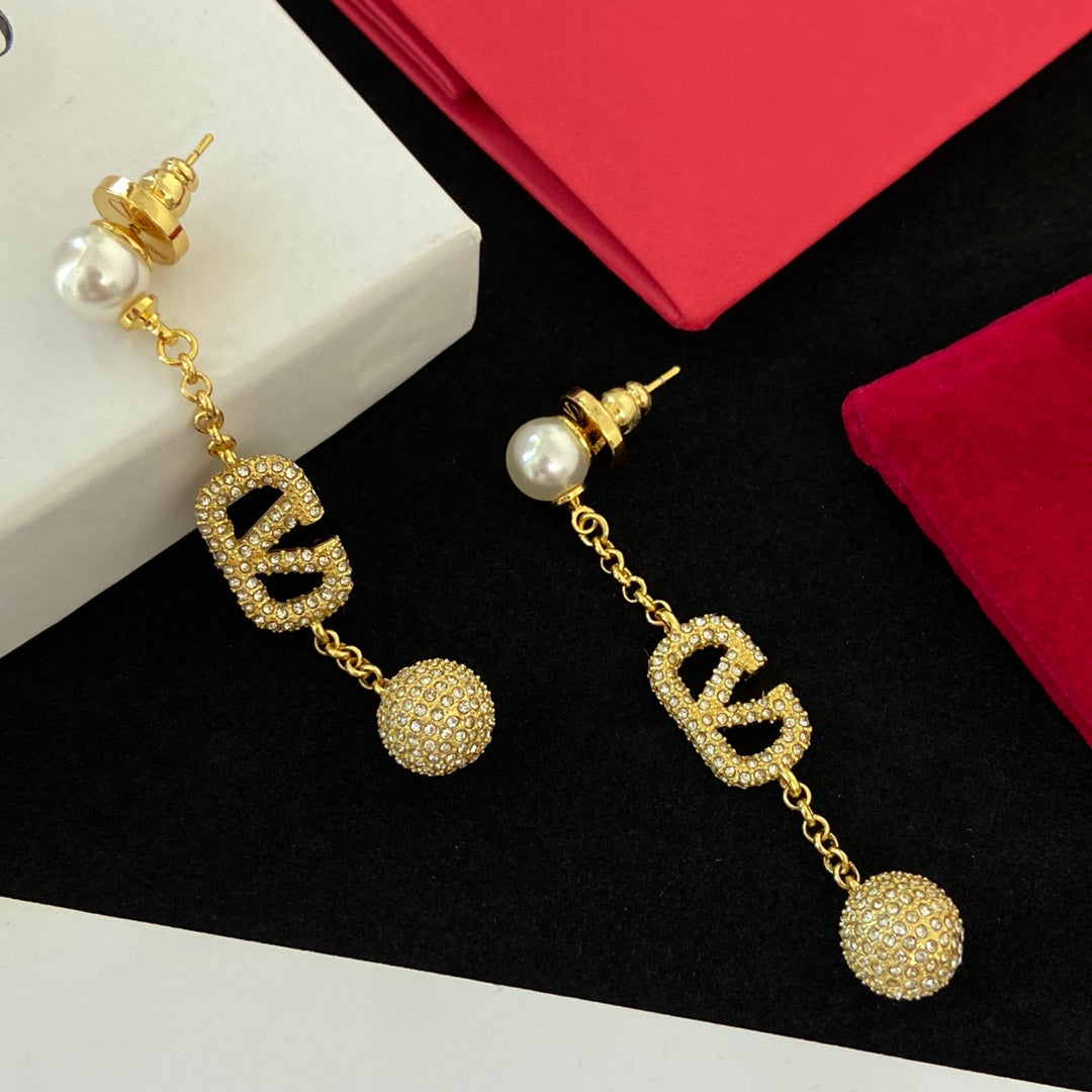 Luxurious Full Diamond Pearl Earrings