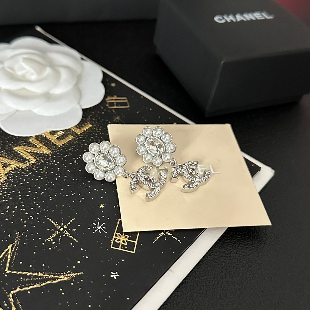 Pearl Diamond Flower Earrings