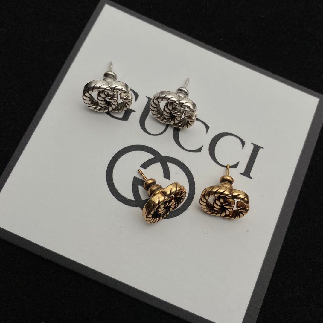 Double G Thread Design Stud Earrings