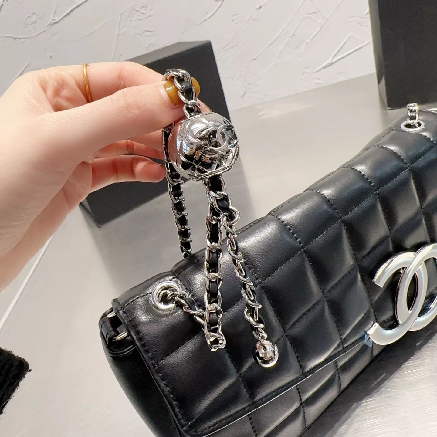 Creative Metal Ball Chain Bag