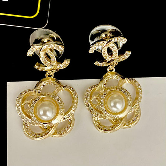 Diamond Pearl Flower Earrings