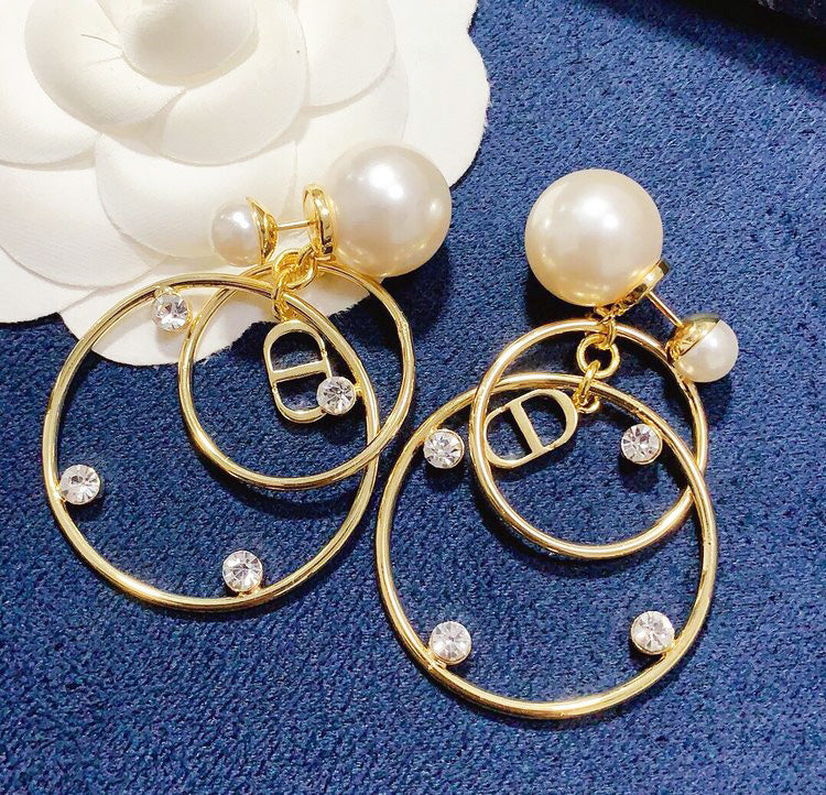 Pearl Round Earrings