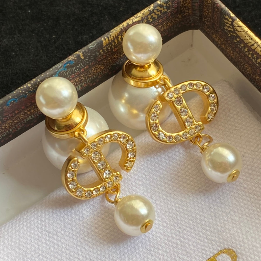 Vintage  TRIBALES  Series Pearl Earrings