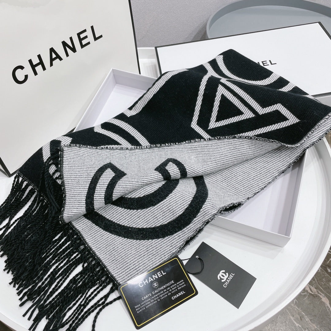 Temperament Twill Logo Jacquard Scarf Shawl