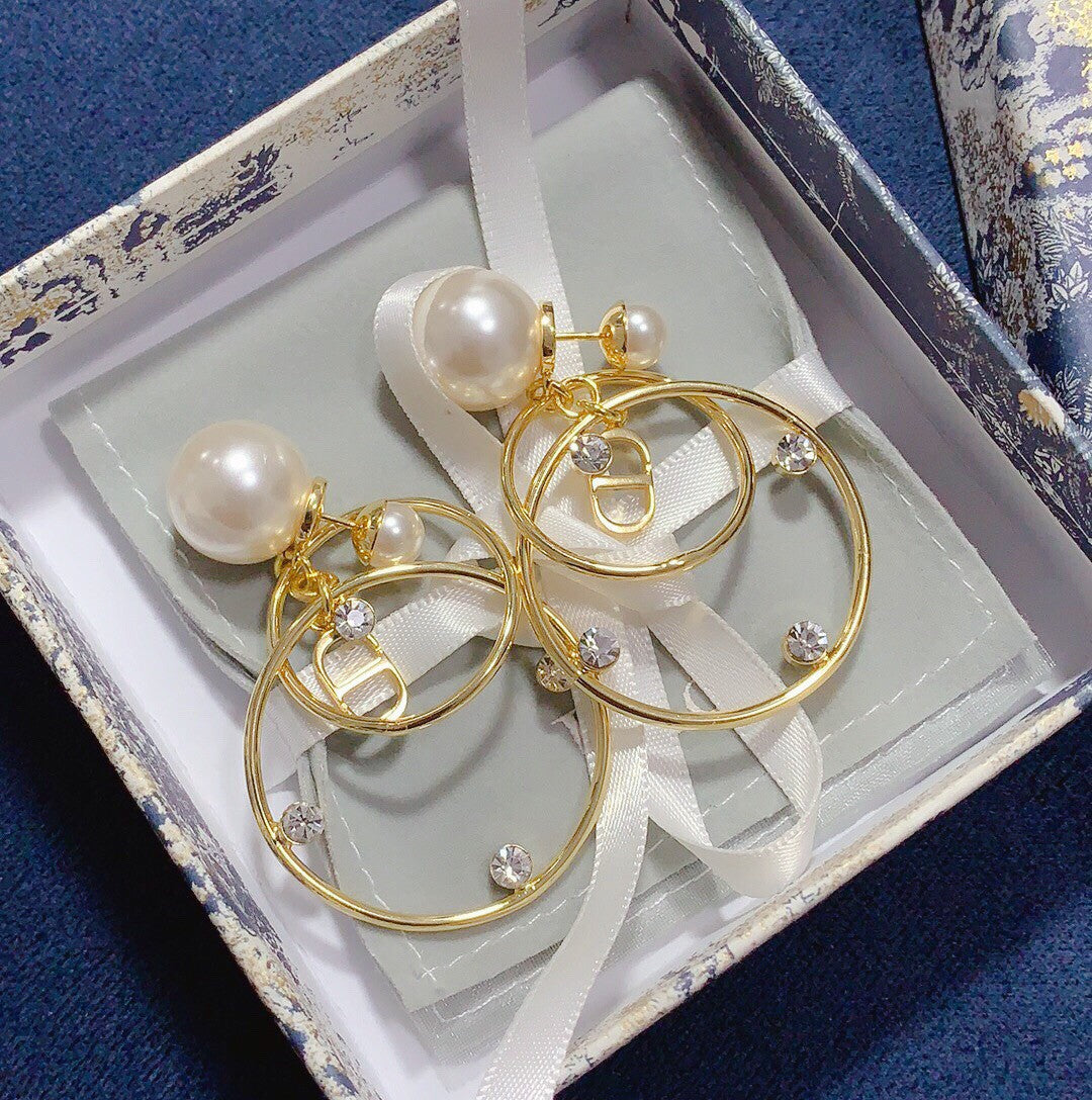 Pearl Round Earrings