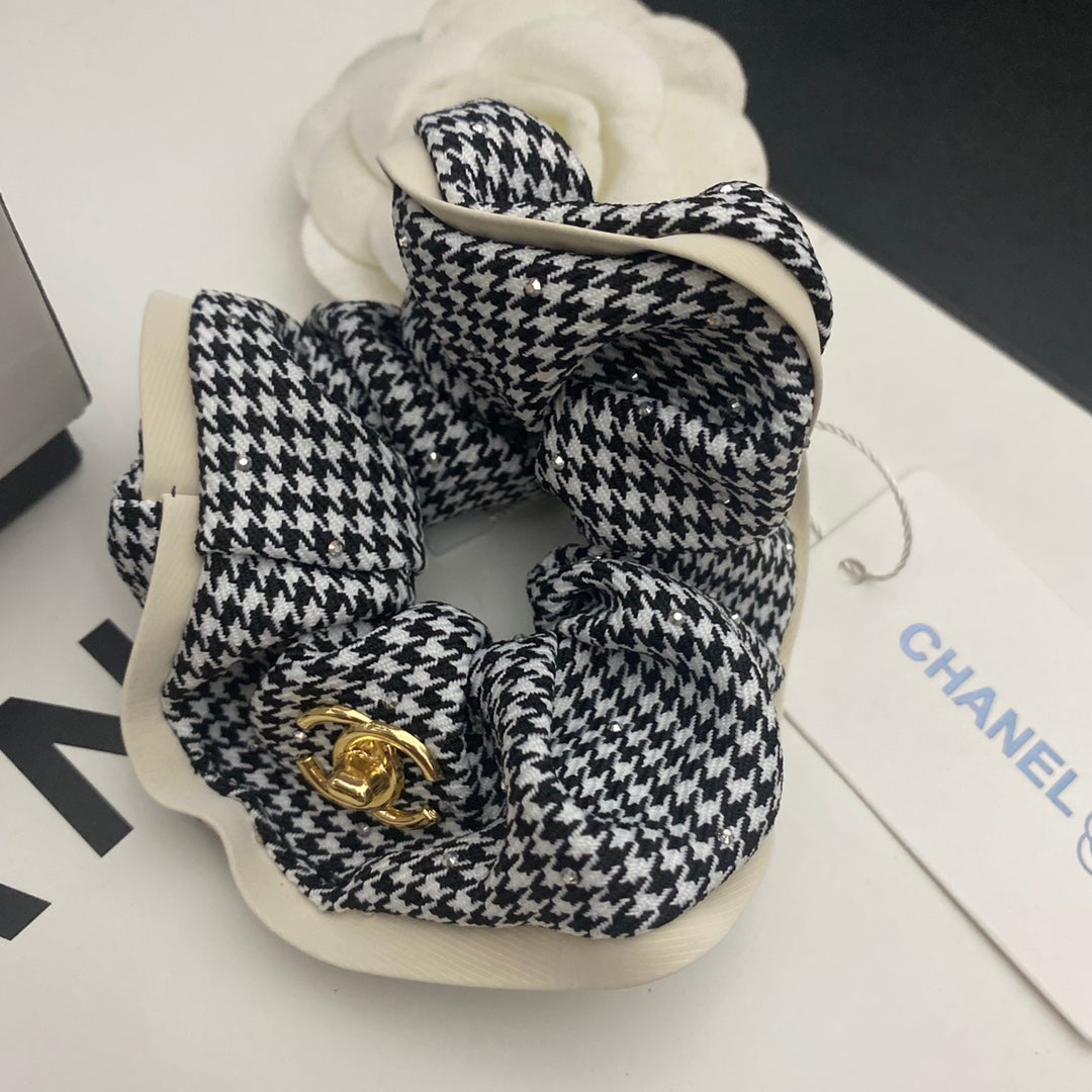 Houndstooth Hair Tie