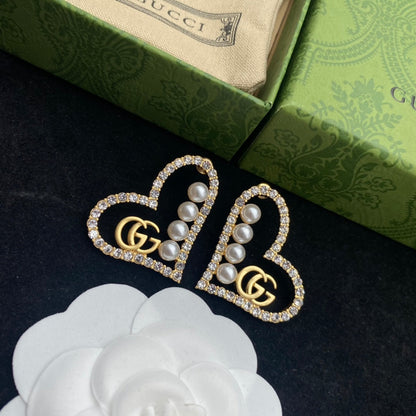 Love Shape Diamond Pearl Earrings