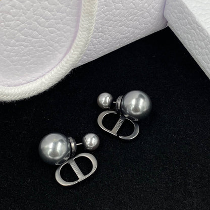 Unique Grey Pearl Earrings