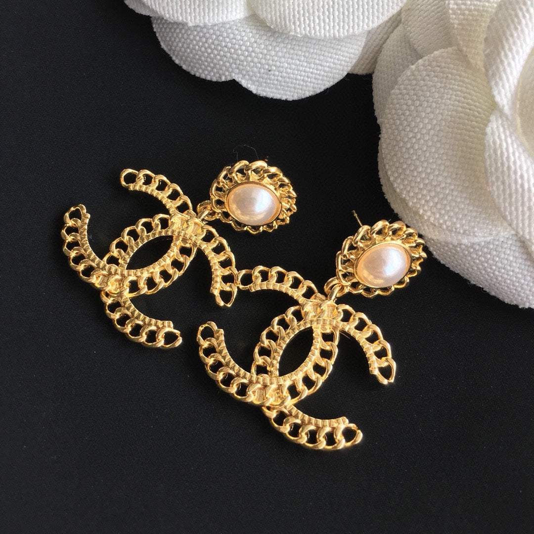 Elegant Gold-Tone Pearl Drop Earrings