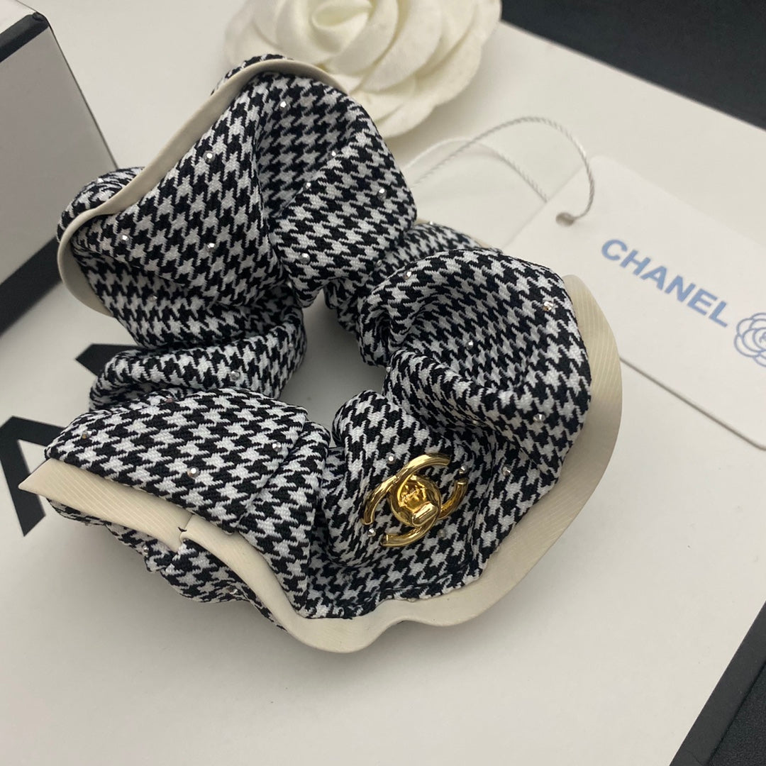 Houndstooth Hair Tie