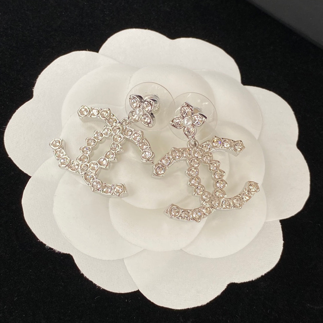 Sparkling Flower Zircon Earrings