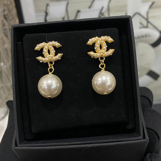 Trendy Elegant Pearl Drop Earrings