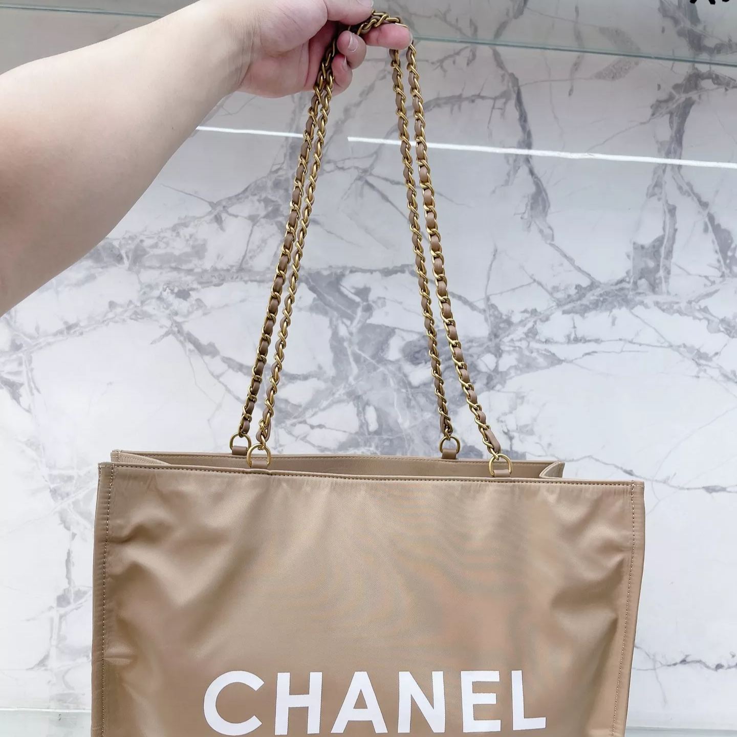 Chain Shoulder Large Capacity Tote Bag