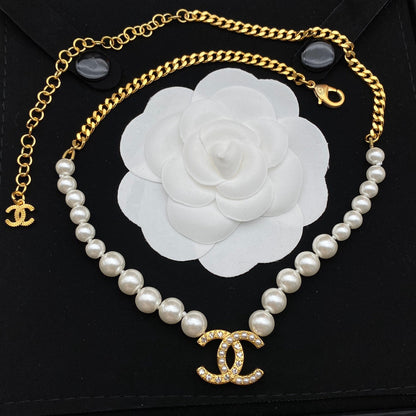 Creative Chain Stitching Pearl Necklace