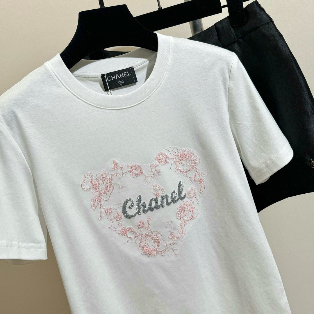 Heart-Shaped Sequin Embroidered T-shirt