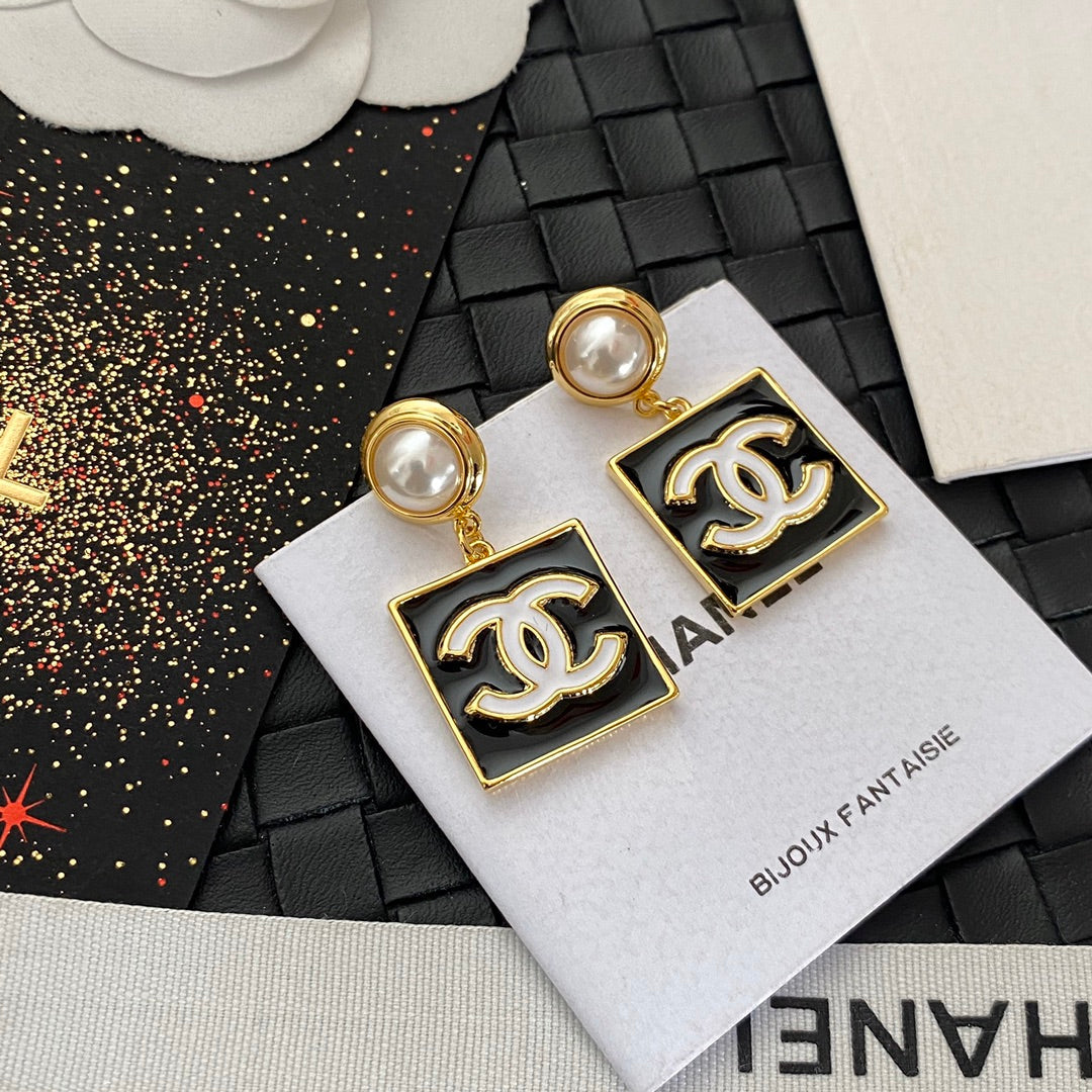 Vintage Square Drop Pearl Earrings