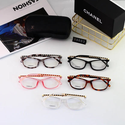 Classic Letter Frame Glasses