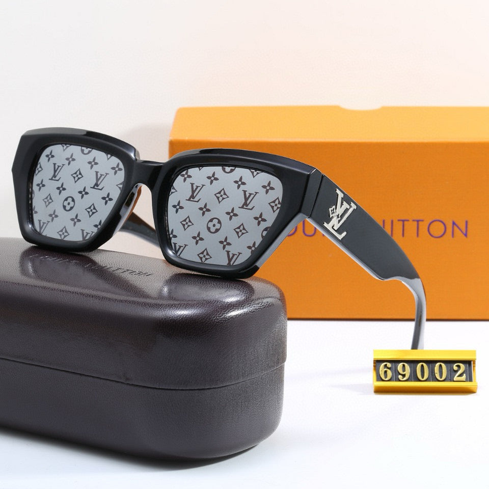 Fashion Retro Embossed Sunglasses