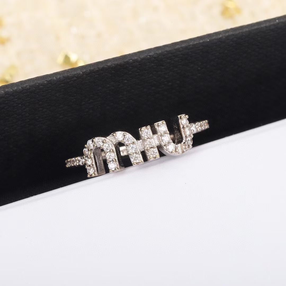 Luxurious rhinestone open ring