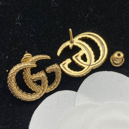 3D Carved Wheat Ear Letter Stud Earrings