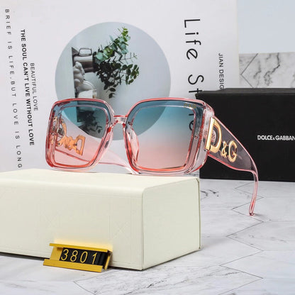 Woman's Thick Frame Fashion Sunglasses