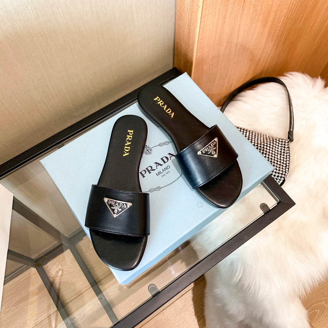 Triangle Logo Flat Slippers