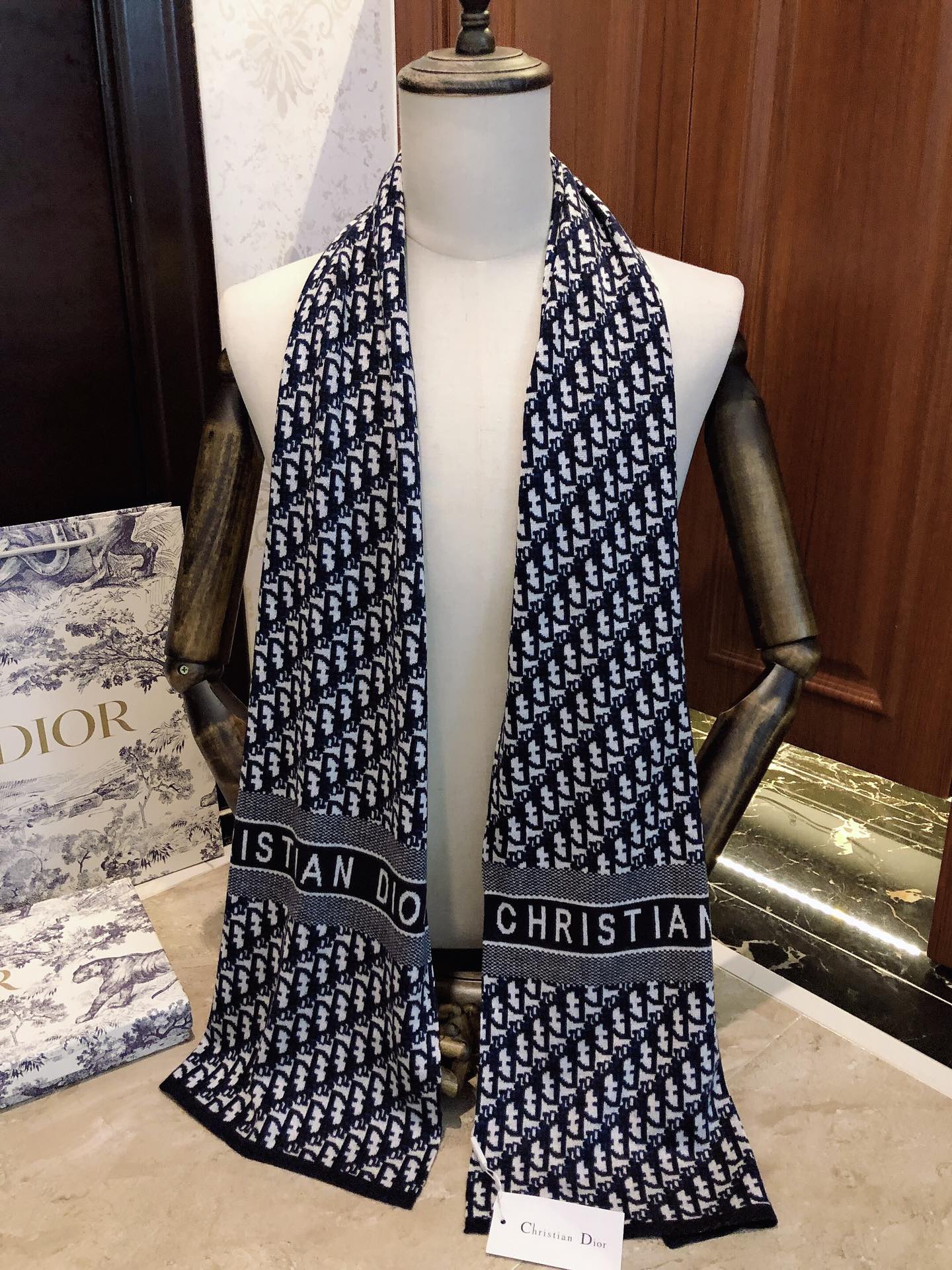 Unisex Jacquard Cashmere Knitted Scarf