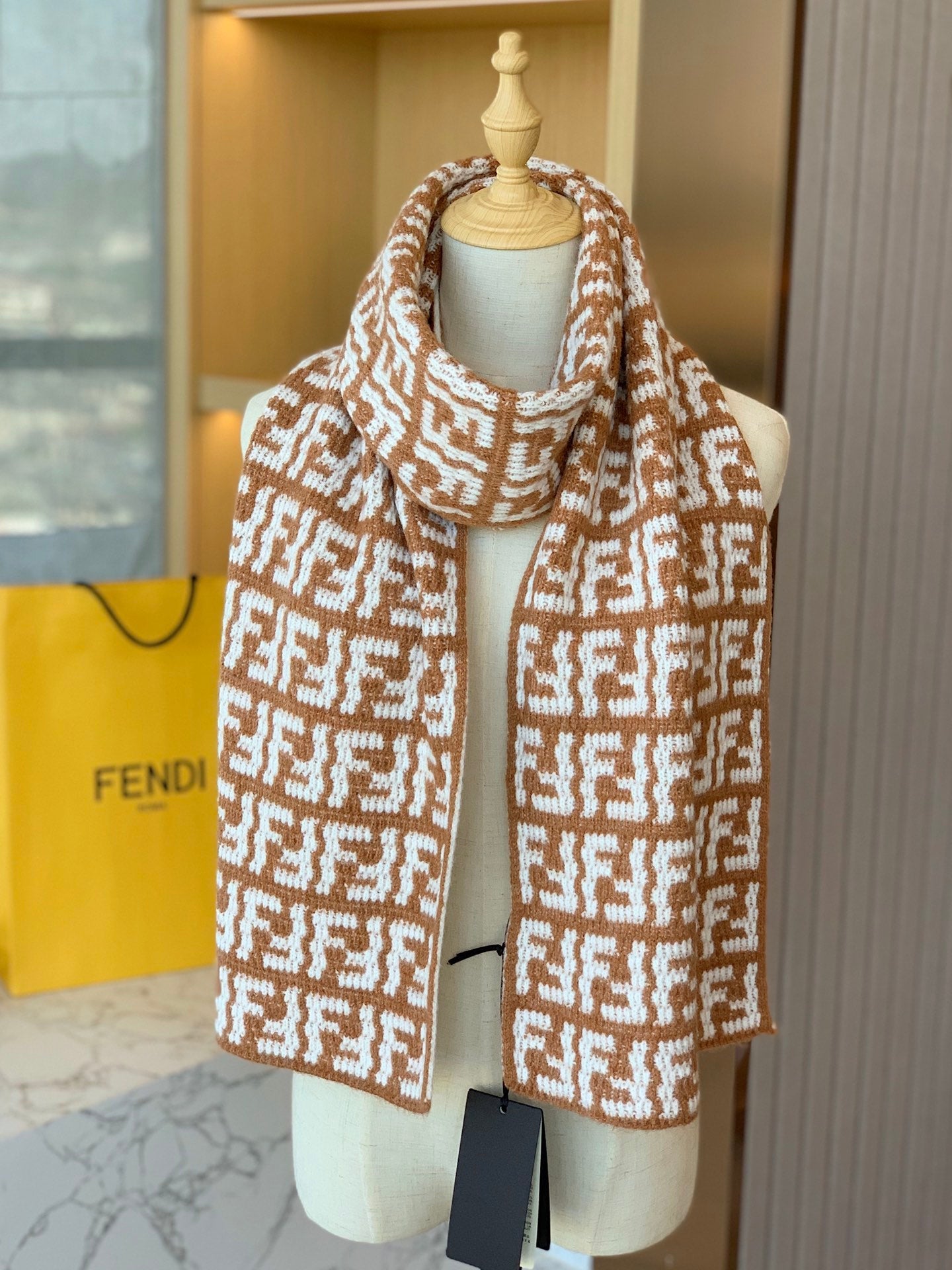 F Pattern Cashmere Knitted Scarf