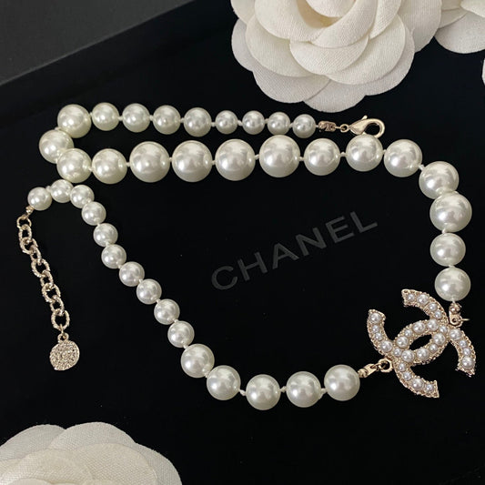 Elegant Pearl Necklace