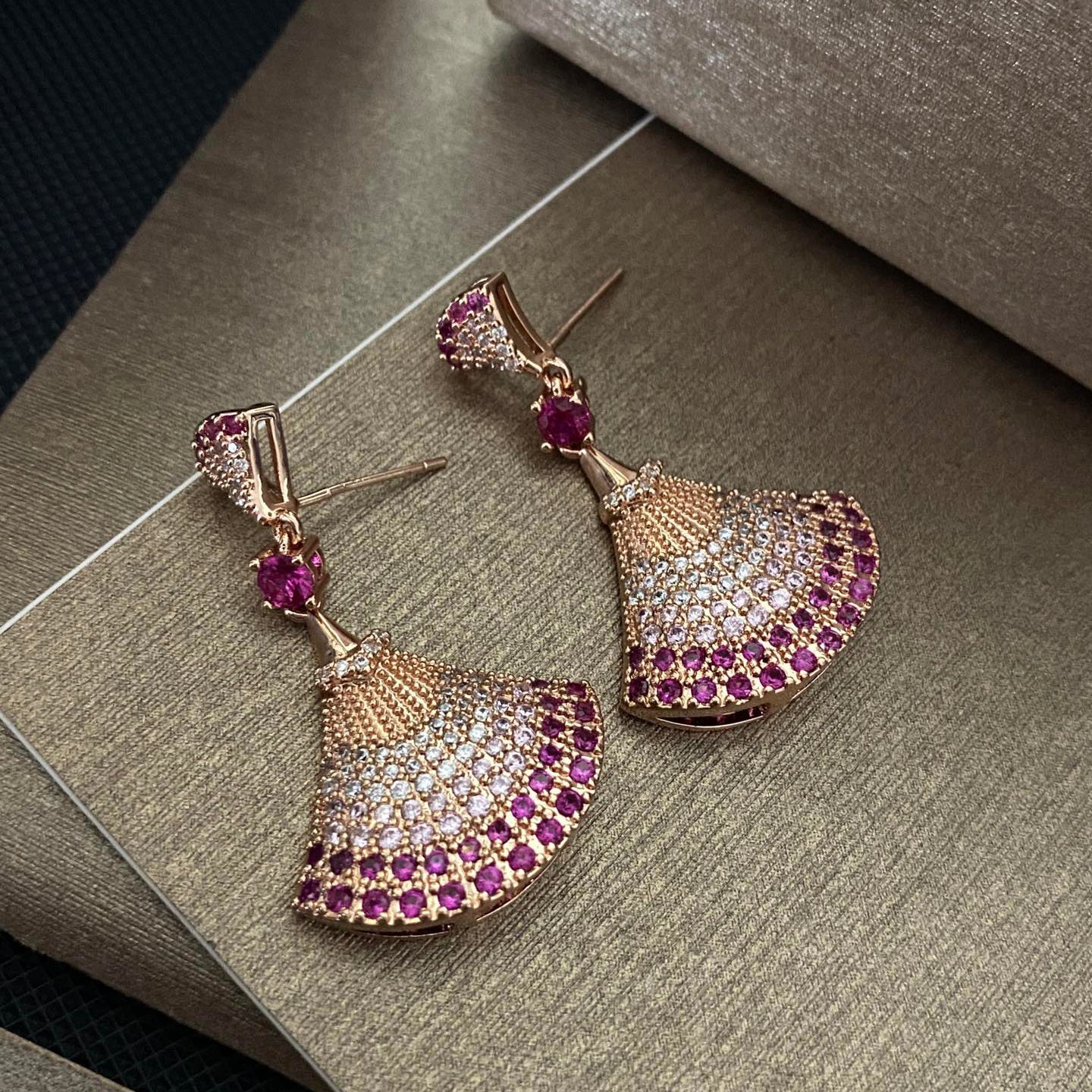 2 Colors Full Diamond Fan-Shaped Earrings