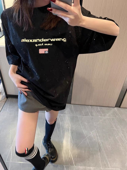 Starry sparkling foam embroidered logo short-sleeved T-shirt.