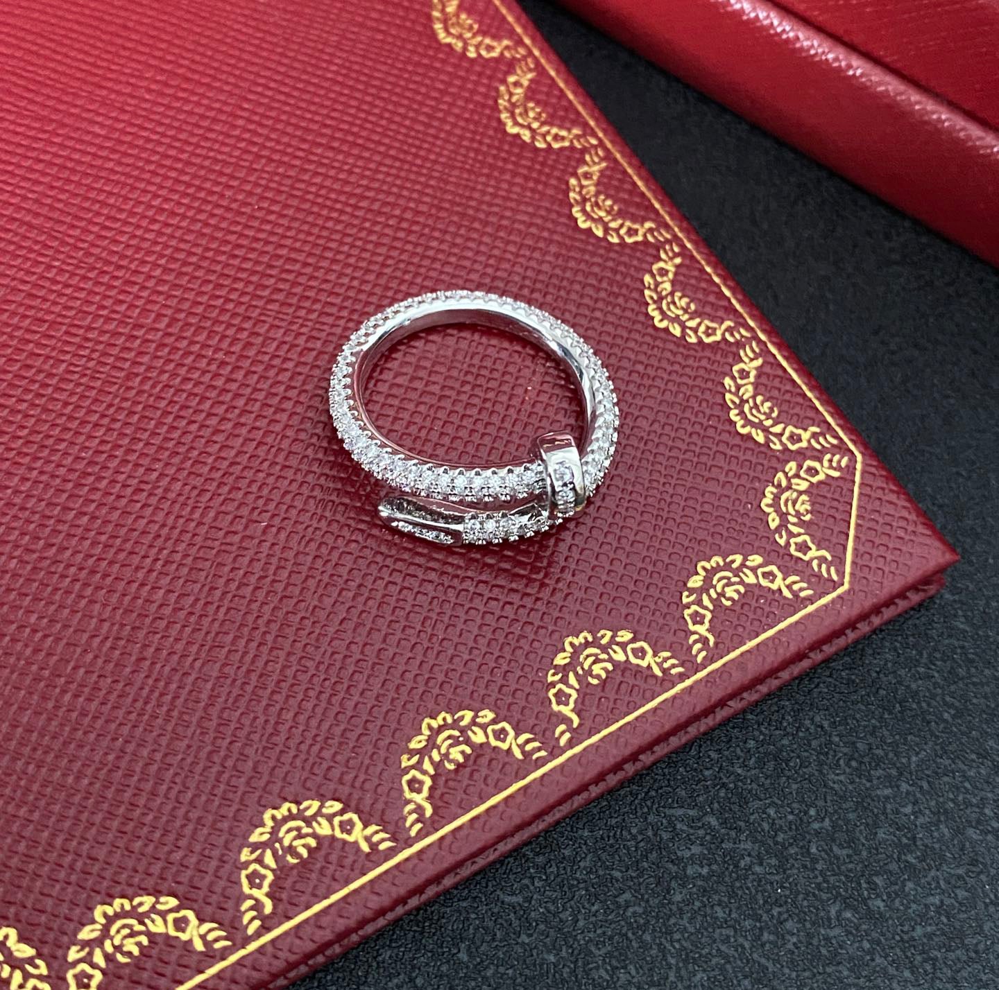 Luxury Diamond Thread Free Adjustment Ring