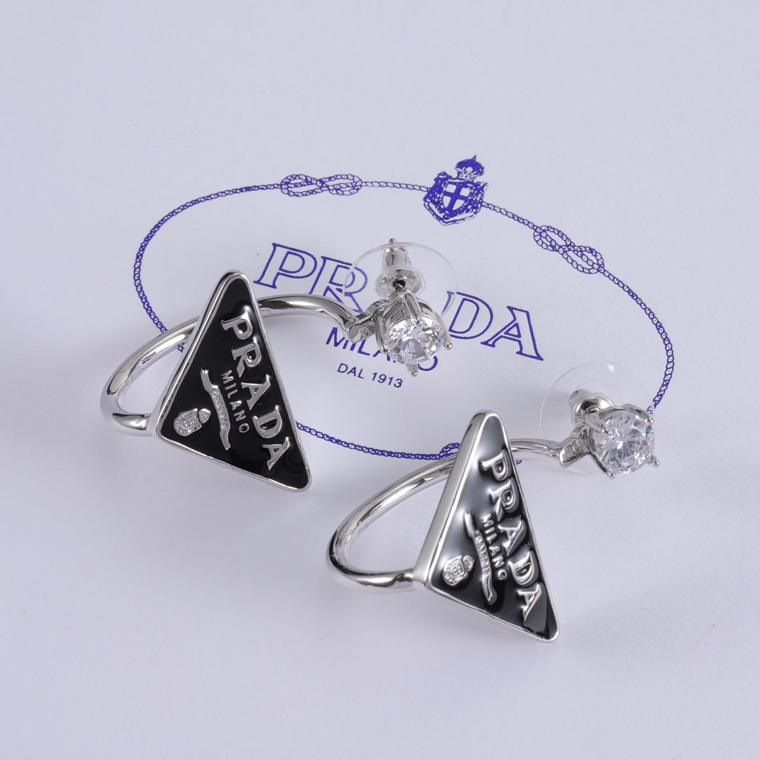 Triangle Symbole Earrings