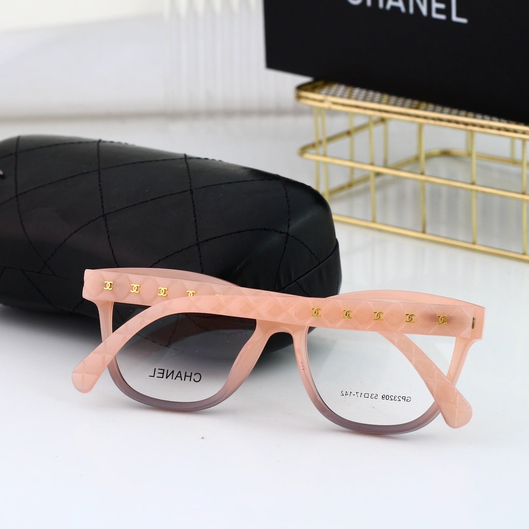 Fashionable Color Matching Glasses