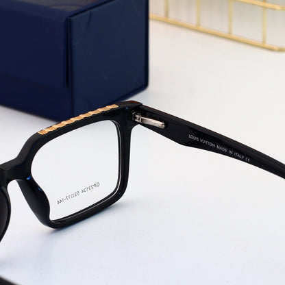 New Metal-Rimmed Square Glasses