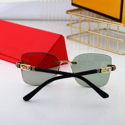 Fashionable Metal Interlocking F Frame Sunglasses