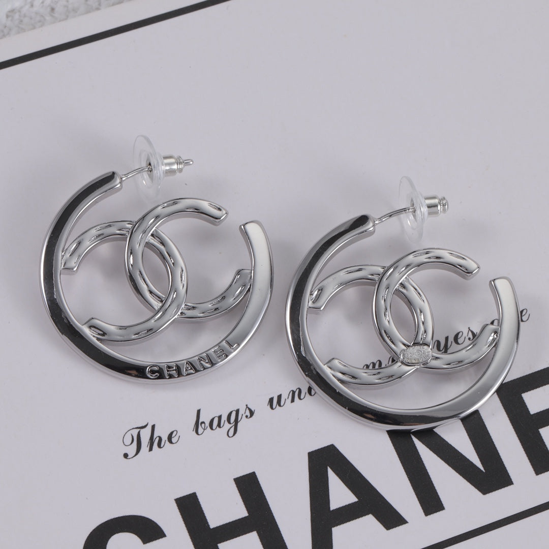 Fashion Elegant Retro Hoop Earrings