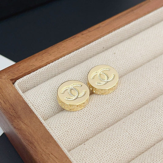 Round Mini Relief Gold Stud Earrings