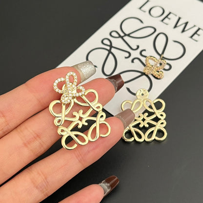 Retro Fashion Embossed Earrings