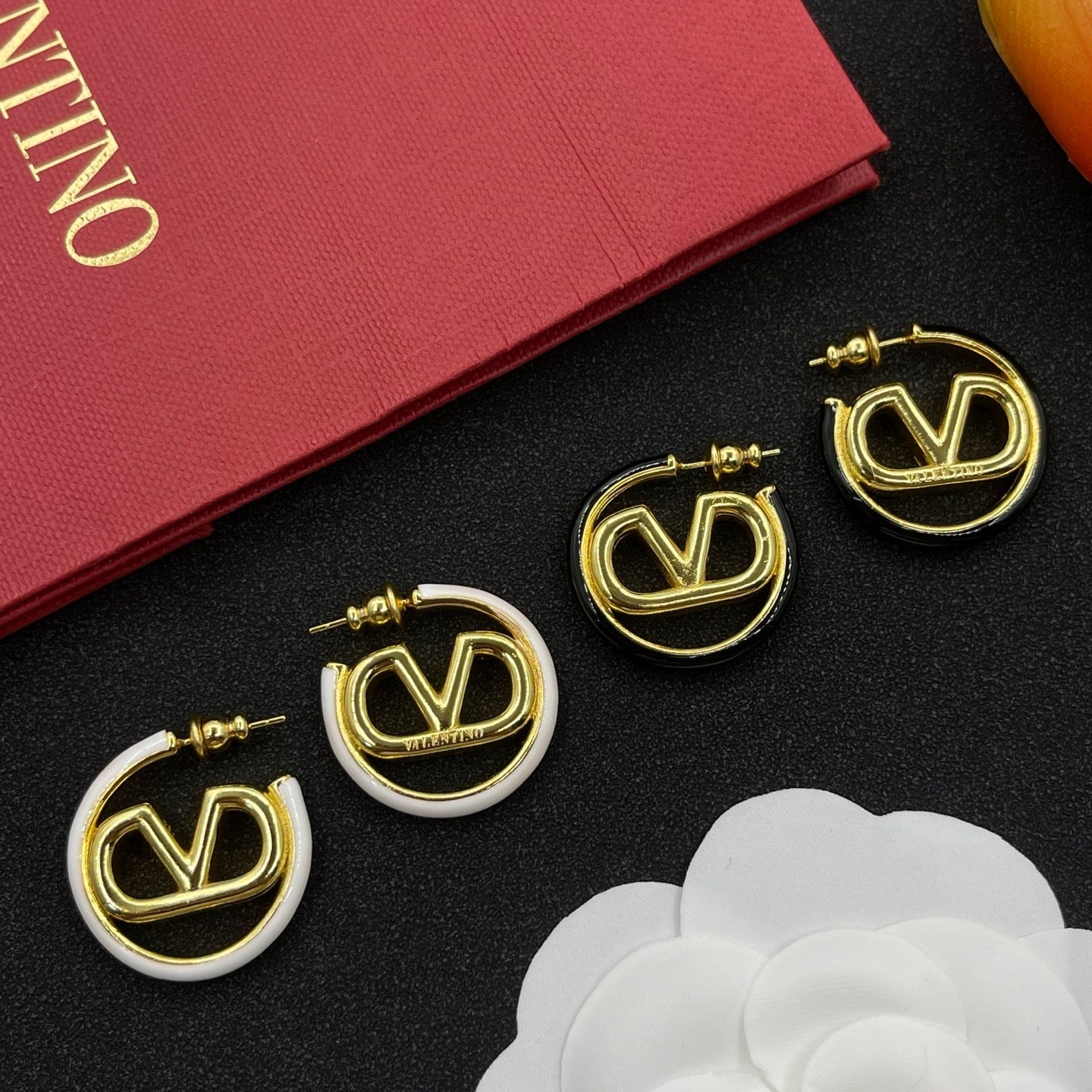 Enamel Hoop V Earrings