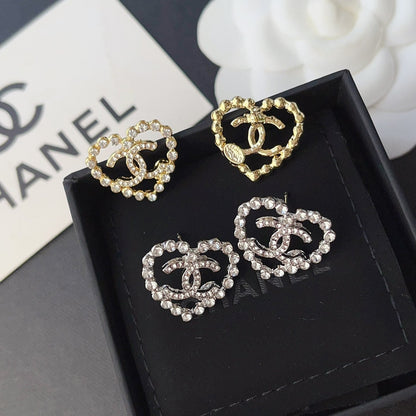 Vintage Fashion Hollow Diamond Heart Earrings