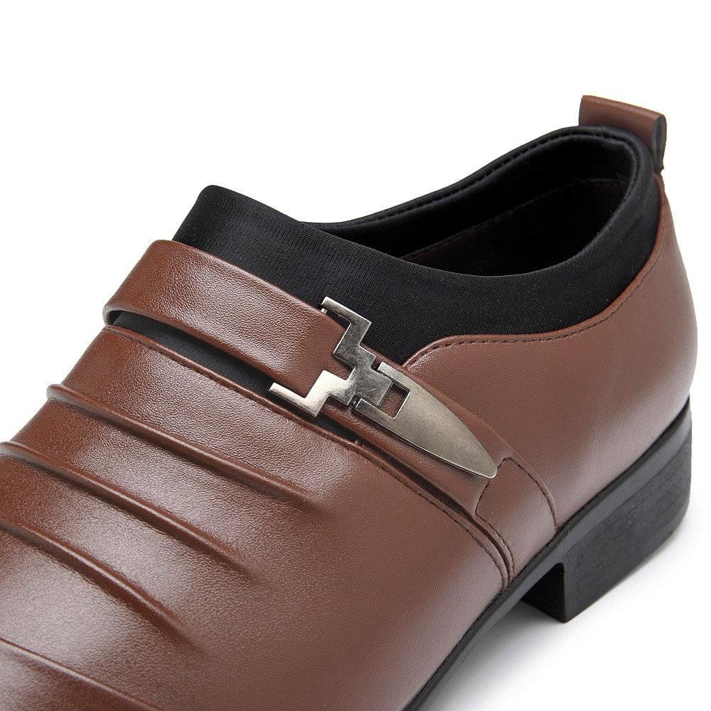 Men Classic Metal Buckle Ponited Toe Business Dress Wedding Shoes