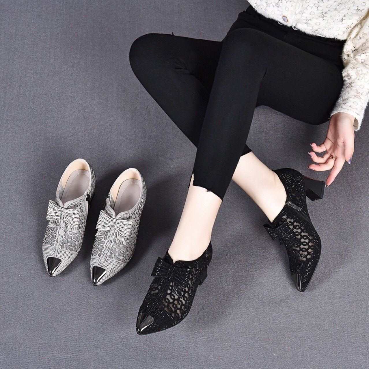 Rhinestone hollow chunky heel shoes