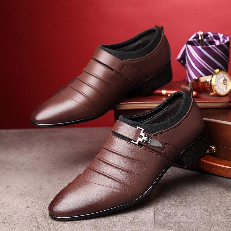 Men Classic Metal Buckle Ponited Toe Business Dress Wedding Shoes